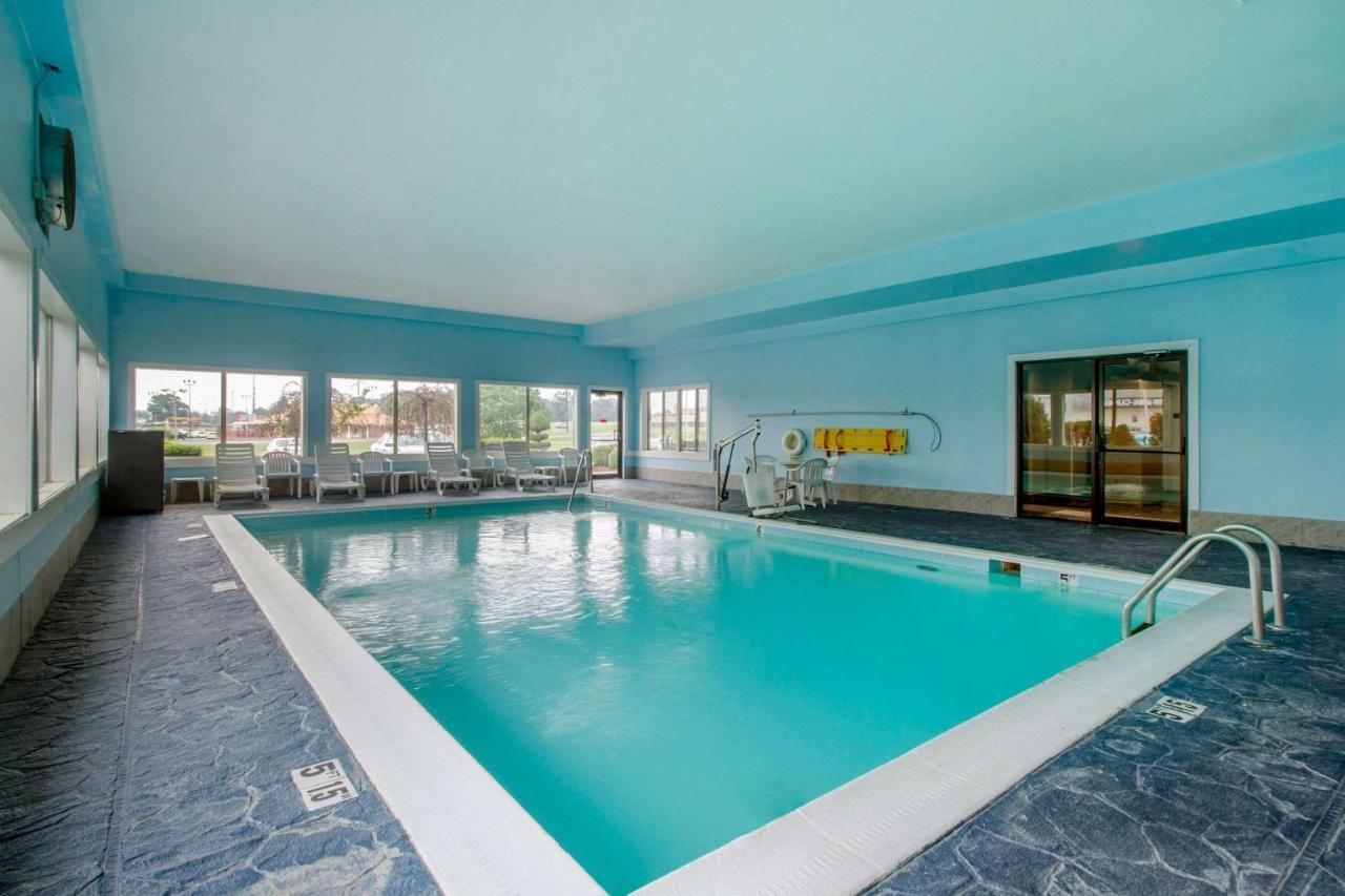 Comfort Suites Danville Luaran gambar